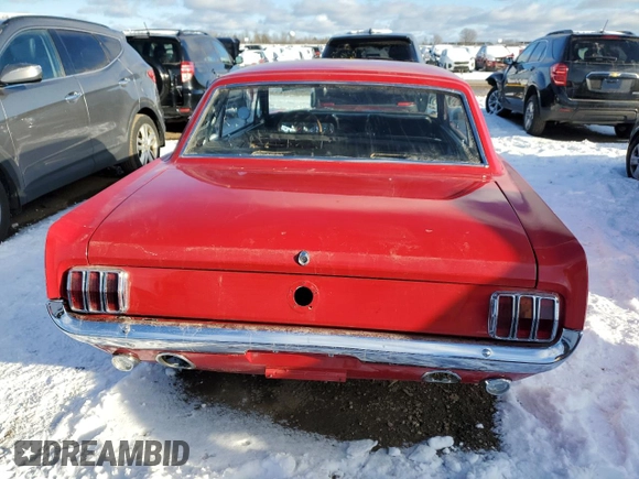 1966 Ford Mustang z VIN 6R07A104047, wystawiony jako Copart lot #85486364 z przebiegiem Nie podano mil oraz Szkoda całkowita • Salvage title. Historia ofert i sprzedaży dostępna na DreamBid. Obrazek 6.