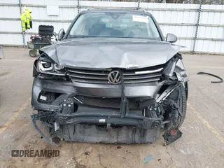 2016 Volkswagen Touareg Sport with VIN WVGEF9BPXGD012206, listed as a IAAI auction lot 42115314 with Not Provided miles and . Bid and sale history available at DreamBid. Image 12.