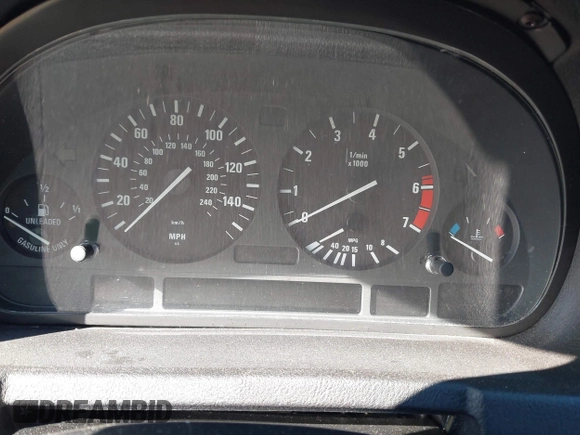 2001 BMW X5 4.4i with VIN WBAFB33581LH08039, listed as a IAAI auction lot 40679627 with 1 mi miles. Bid and sale history available at carsss.com. Image 7.