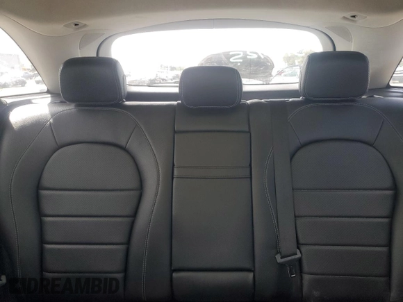 2019 Mercedes-Benz GLC 300 z VIN WDC0G4KB2KV150886, wystawiony jako Copart lot #51248985 z przebiegiem 104 229 mil mil oraz Szkoda całkowita • Salvage title. Historia ofert i sprzedaży dostępna na DreamBid. Obrazek 10.