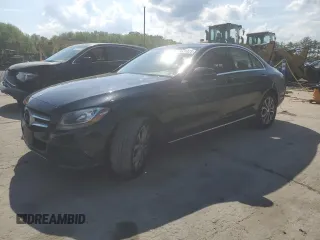 2016 Mercedes-Benz C 300 Luxury z VIN WDDWF4KB0GR135568, wystawiony jako Copart lot #55631075 z przebiegiem 177 294 mil mil oraz Czysty tytuł • Clean title. Historia ofert i sprzedaży dostępna na DreamBid. Obrazek 1.