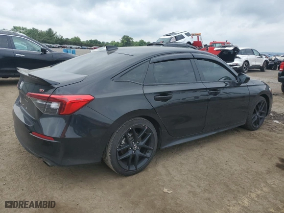 2024 Honda Civic Si with VIN 2HGFE1E54RH472024, listed as a Copart auction lot 57841654 with 10,725 mi miles and Salvage Title. Bid and sale history available at carsss.com. Image 3.