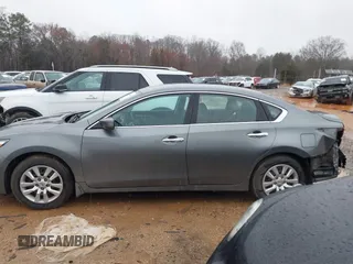 2016 Nissan Altima S z VIN 1N4AL3AP7GN358272, wystawiony jako IAAI lot #41548804 z przebiegiem 167 976 mil mil oraz . Historia ofert i sprzedaży dostępna na DreamBid. Obrazek 15.