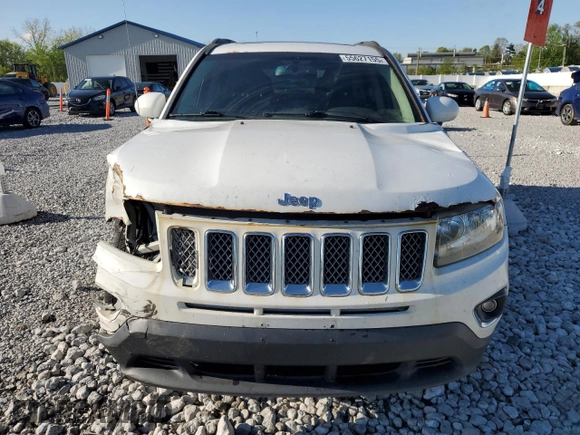 2017 Jeep Compass High Altitude with VIN 1C4NJCEB1HD199112, listed as a Copart auction lot 55627155 with 184,536 mi miles and Salvage title. Bid and sale history available at DreamBid. Image 5.