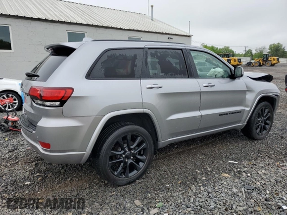 2020 Jeep Grand Cherokee Altitude with VIN 1C4RJFAGXLC360611, listed as a Copart auction lot 55687915 with 19,708 mi miles and Salvage title. Bid and sale history available at DreamBid. Image 3.