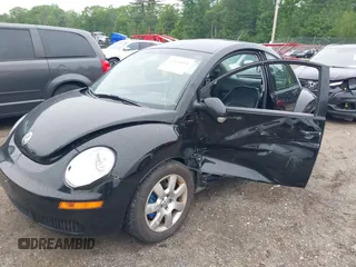 2010 Volkswagen Beetle with VIN 3VWPG3AG2AM016977, listed as a IAAI auction lot 42464694 with 151,698 mi miles and . Bid and sale history available at DreamBid. Image 6.
