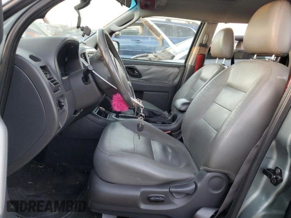 2005 Ford Escape XLT with VIN 1FMCU93105KD29752, listed as a Copart auction lot 73687754 with 199,362 mi miles and Salvage Title. Bid and sale history available at carsss.com. Image 7.