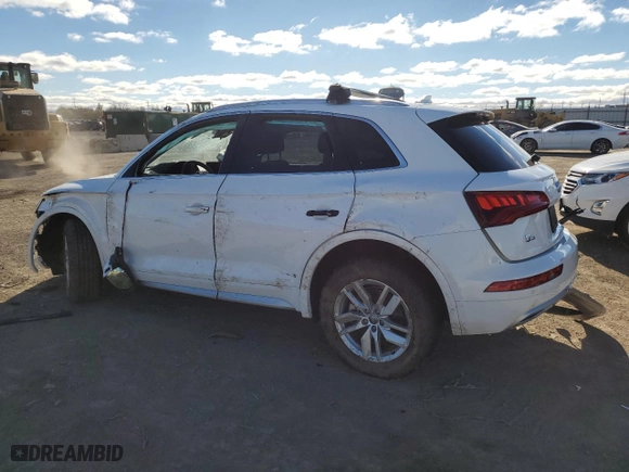 2020 Audi Q5 Premium with VIN WA1ANAFY2L2033304, listed as a Copart auction lot 80506824 with 0 mi miles and Salvage Title. Bid and sale history available at carsss.com. Image 2.