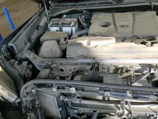 2023 Toyota Tundra Limited z VIN 5TFJA5DB0PX060923, wystawiony jako Copart lot #84793995 z przebiegiem 39 838 mil mil oraz Szkoda całkowita • Salvage title. Historia ofert i sprzedaży dostępna na DreamBid. Obrazek 15.