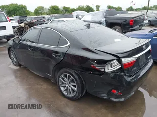 2018 Lexus ES with VIN JTHBW1GG7J2193963, listed as a IAAI auction lot 41894318 with 75,969 mi miles. Bid and sale history available at carsss.com. Image 3.