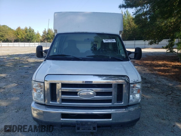2016 Ford Econoline Commercial z VIN 1FDWE3FL9GDC02378, wystawiony jako Copart lot #74477234 z przebiegiem 198 826 mil mil oraz Tytuł czysty. Historia ofert i sprzedaży dostępna na DreamBid. Obrazek 5.