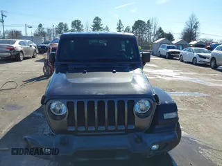 2019 Jeep Wrangler Unlimited Sport S with VIN 1C4HJXDG5KW505015, listed as a IAAI auction lot 41560088 with 54,193 mi miles and . Bid and sale history available at DreamBid. Image 12.