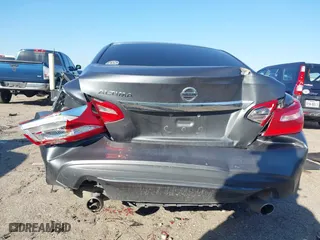 2017 Nissan Altima 2.5 SR with VIN 1N4AL3AP3HC291361, listed as a IAAI auction lot 41585914 with 140,851 mi miles. Bid and sale history available at carsss.com. Image 6.