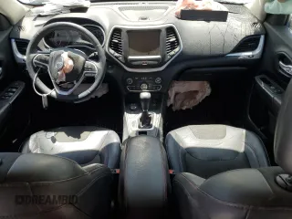 2016 Jeep Cherokee Trailhawk с VIN 1C4PJMBS8GW352316, выставлен на аукционе Copart как лот 62519365 с пробегом 128 576 миль миль и Списание • Salvage title. История ставок и продаж доступна на DreamBid. Изображение 8.