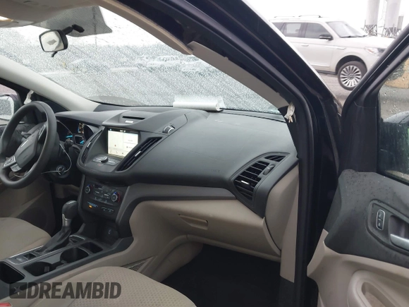 2017 Ford Escape SE with VIN 1FMCU0GD0HUD45409, listed as a IAAI auction lot 41859352 with 52,984 mi miles. Bid and sale history available at carsss.com. Image 5.