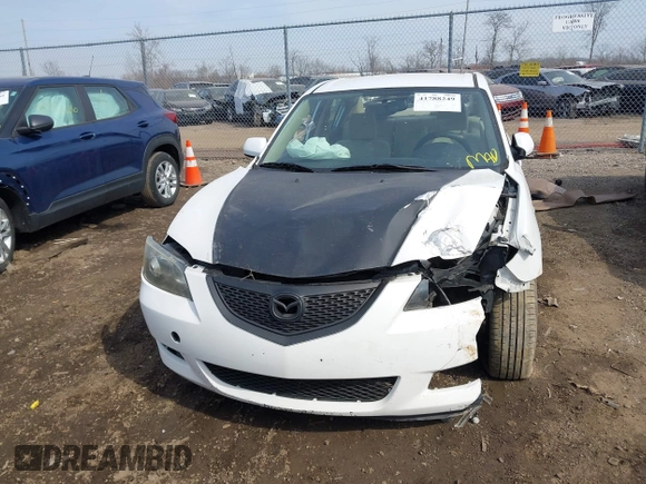 2006 Mazda Mazda3 i with VIN JM1BK12F261532654, listed as a IAAI auction lot 41788249 with 259,898 mi miles. Bid and sale history available at carsss.com. Image 13.
