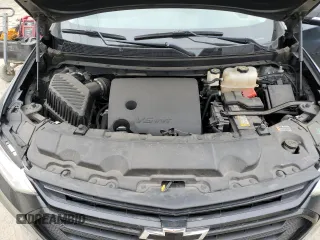 2019 Chevrolet Traverse LT Cloth with VIN 1GNERGKW5KJ151104, listed as a Copart auction lot 50947685 with 89,235 mi miles and Salvage Title. Bid and sale history available at carsss.com. Image 12.