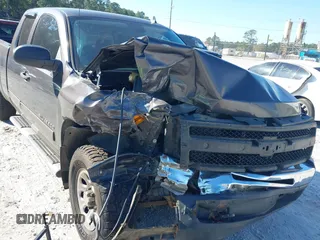 2010 Chevrolet Silverado 1500 LS with VIN 1GCSKREA5AZ201544, listed as a IAAI auction lot 40973633 with 361,037 mi miles and . Bid and sale history available at DreamBid. Image 6.