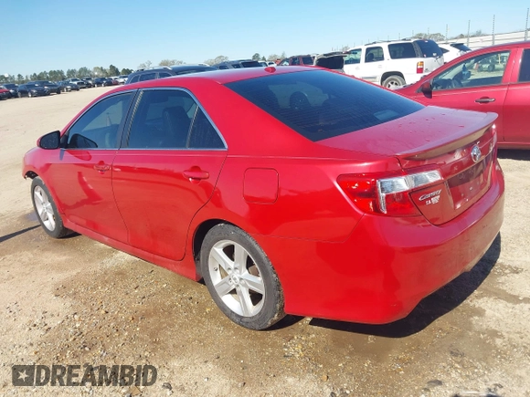 2012 Toyota Camry L with VIN 4T1BF1FK4CU546329, listed as a IAAI auction lot 41787923 with 226,020 mi miles. Bid and sale history available at carsss.com. Image 3.