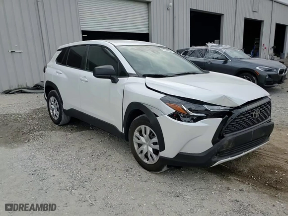 2022 Toyota Corolla Cross L with VIN 7MUAAAAG1NV019878, listed as a Copart auction lot 84089094 with 13,474 mi miles and Salvage Title. Bid and sale history available at carsss.com. Image 11.