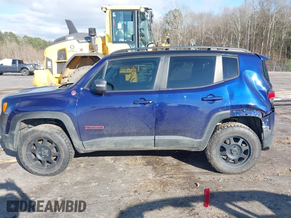 2018 Jeep Renegade Trailhawk with VIN ZACCJBCB8JPH88816, listed as a IAAI auction lot 41649502 with 94,282 mi miles. Bid and sale history available at carsss.com. Image 15.
