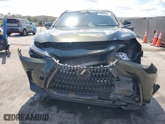 2023 Lexus NX 350 Premium z VIN 2T2GGCEZ9PC021881, wystawiony jako Copart lot #53706935 z przebiegiem 31 832 mil mil oraz Nie do naprawy • Non repairable. Historia ofert i sprzedaży dostępna na DreamBid. Obrazek 5.