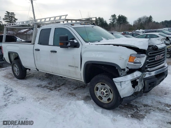 2019 GMC Sierra 2500HD with VIN 2GT22NEG8K1165033, listed as a IAAI auction lot 41536709 with NaN miles. Bid and sale history available at carsss.com. Image 13.