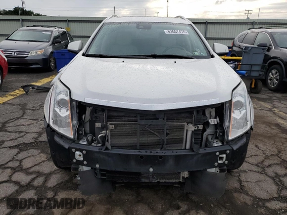2016 Cadillac SRX Performance Collection with VIN 3GYFNCE31GS580002, listed as a Copart auction lot 62667475 with 135,097 mi miles and Salvage title. Bid and sale history available at DreamBid. Image 5.