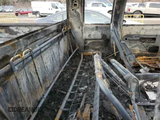 1995 GMC Sierra 1500 z VIN 2GTEK19K0S1570324, wystawiony jako Copart lot #43065205 z przebiegiem Nie podano mil oraz Szkody całkowita. Historia ofert i sprzedaży dostępna na DreamBid. Obrazek 10.