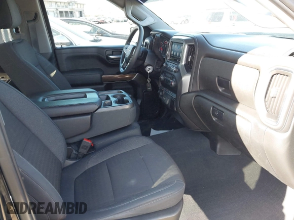 2019 Chevrolet Silverado 1500 LT with VIN 1GCUYDED8KZ365411, listed as a IAAI auction lot 41876231 with 70,205 mi miles. Bid and sale history available at carsss.com. Image 5.