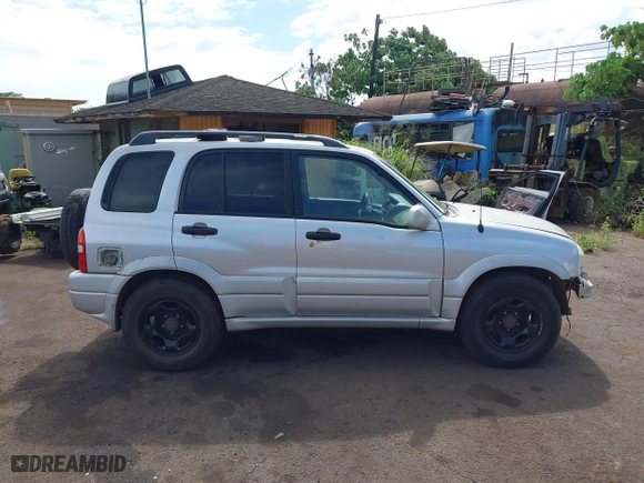 2002 Suzuki Grand Vitara with VIN JS3TE62VX24154173, listed as a IAAI auction lot 41711181 with 224,024 mi miles. Bid and sale history available at carsss.com. Image 14.