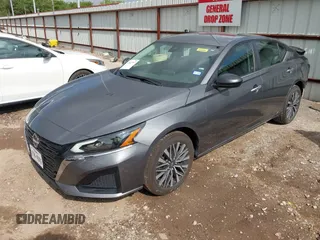 2025 Nissan Altima SV with VIN 1N4BL4DW7SN351134, listed as a IAAI auction lot 42057387 with 7,768 mi miles and . Bid and sale history available at DreamBid. Image 18.