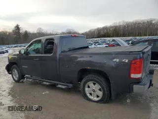2010 GMC Sierra 1500 with VIN 1GTSKTE39AZ107357, listed as a Copart auction lot 45675685 with 157,081 mi miles and Clean Title. Bid and sale history available at DreamBid. Image 2.