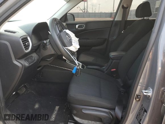2023 Hyundai Venue SE with VIN KMHRB8A33PU216982, listed as a Copart auction lot 68218694 with 30,324 mi miles and Salvage Title. Bid and sale history available at DreamBid. Image 7.