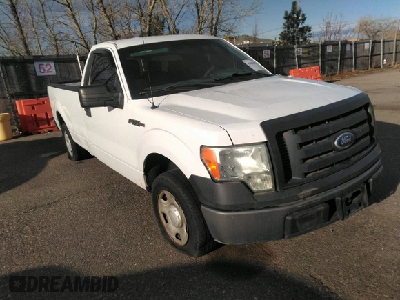2011 Ford F-150 XL with VIN 1FTMF1CM0BKD13092, listed as a IAAI auction lot 41862251 with 260,937 mi miles. Bid and sale history available at carsss.com. Image 1.