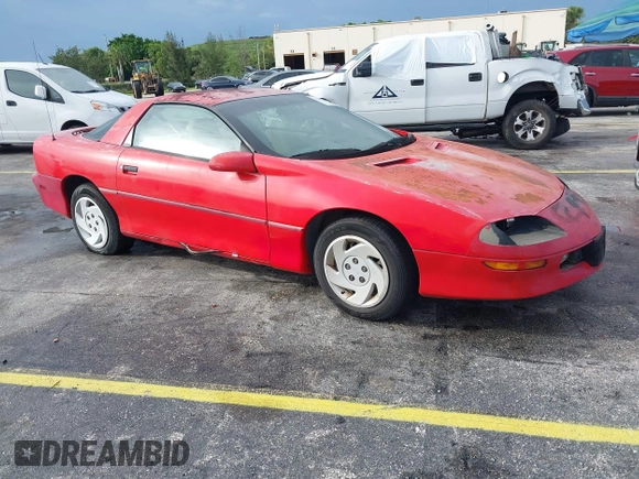 1995 Chevrolet Camaro z VIN 2G1FP22S2S2160911, wystawiony jako IAAI lot #42413545 z przebiegiem 32 767 mil mil oraz . Historia ofert i sprzedaży dostępna na DreamBid. Obrazek 1.