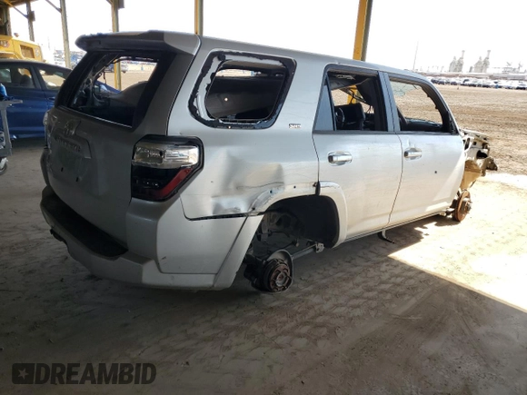 2021 Toyota 4Runner SR5 with VIN JTEMU5JRXM5923400, listed as a Copart auction lot 54572055 with Not provided miles and Non repairable. Bid and sale history available at DreamBid. Image 3.