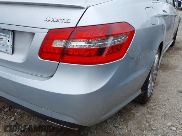 2012 Mercedes-Benz E 350 Luxury with VIN WDDHF8JB2CA655121, listed as a IAAI auction lot 41952558 with 106,155 mi miles and . Bid and sale history available at carsss.com. Image 17.