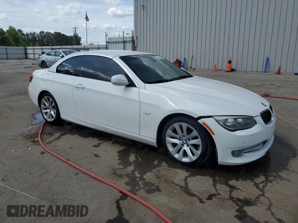 2011 BMW 3 Series 328i с VIN WBADW3C52BE439423, выставлен на аукционе Copart как лот 54858645 с пробегом 113 999 миль миль и Списание • Salvage title. История ставок и продаж доступна на DreamBid. Изображение 4.