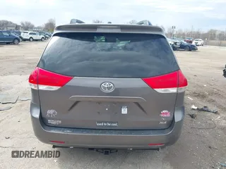 2014 Toyota Sienna XLE with VIN 5TDYK3DC4ES463315, listed as a IAAI auction lot 42108050 with 197,140 mi miles. Bid and sale history available at carsss.com. Image 16.