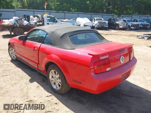 2009 Ford Mustang with VIN 1ZVHT84N795112662, listed as a IAAI auction lot 42322437 with Not provided miles and . Bid and sale history available at DreamBid. Image 3.