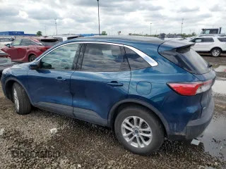 2020 Ford Escape SE with VIN 1FMCU9G64LUA83537, listed as a Copart auction lot 58823825 with 28,609 mi miles and Salvage title. Bid and sale history available at DreamBid. Image 2.
