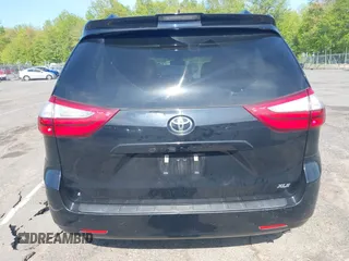 2018 Toyota Sienna XLE Auto Access Seat with VIN 5TDYZ3DC2JS926543, listed as a IAAI auction lot 42250898 with 138,489 mi miles and . Bid and sale history available at DreamBid. Image 16.