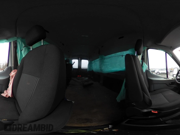2018 Ford Transit Passenger XL z VIN 1FBAX2CM8JKA03622, wystawiony jako IAAI lot #41571449 z przebiegiem 313 553 mil mil oraz . Historia ofert i sprzedaży dostępna na DreamBid. Obrazek 18.
