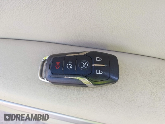 2013 Lincoln MKZ z VIN 3LN6L2G9XDR823893, wystawiony jako IAAI lot #42003836 z przebiegiem 170 937 mil mil oraz . Historia ofert i sprzedaży dostępna na DreamBid. Obrazek 11.