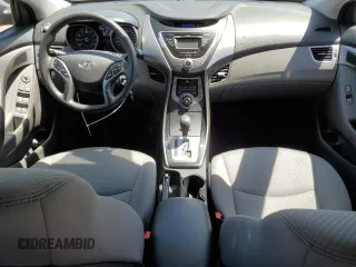 2013 Hyundai Elantra GLS z VIN 5NPDH4AE0DH194355, wystawiony jako Copart lot #57059235 z przebiegiem 199 999 mil mil oraz Szkoda całkowita • Salvage title. Historia ofert i sprzedaży dostępna na DreamBid. Obrazek 8.