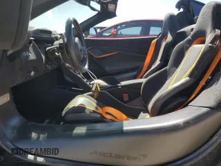 2022 McLaren 720S z VIN SBM14FCA0NW006456, wystawiony jako Copart lot #48148685 z przebiegiem 6859 mil mil oraz Szkody całkowita. Historia ofert i sprzedaży dostępna na DreamBid. Obrazek 7.