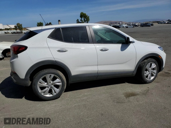 2024 Buick Encore GX Preferred z VIN KL4AMBS24RB079784, wystawiony jako Copart lot #61020865 z przebiegiem 13 290 mil mil oraz Czysty tytuł • Clean title. Historia ofert i sprzedaży dostępna na DreamBid. Obrazek 3.