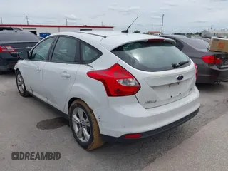 2014 Ford Focus SE with VIN 1FADP3K24EL209329, listed as a IAAI auction lot 42223749 with 141,196 mi miles and . Bid and sale history available at carsss.com. Image 3.