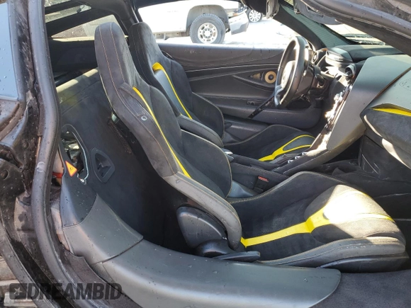 2018 McLaren 720S z VIN SBM14DCA3JW001315, wystawiony jako Copart lot #78193064 z przebiegiem Nie podano mil oraz Szkody całkowita. Historia ofert i sprzedaży dostępna na DreamBid. Obrazek 11.
